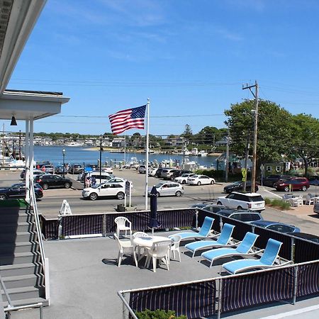Hyannis Holiday Motel Экстерьер фото
