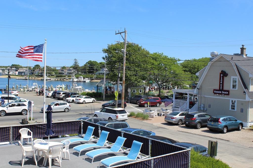 Hyannis Holiday Motel Экстерьер фото