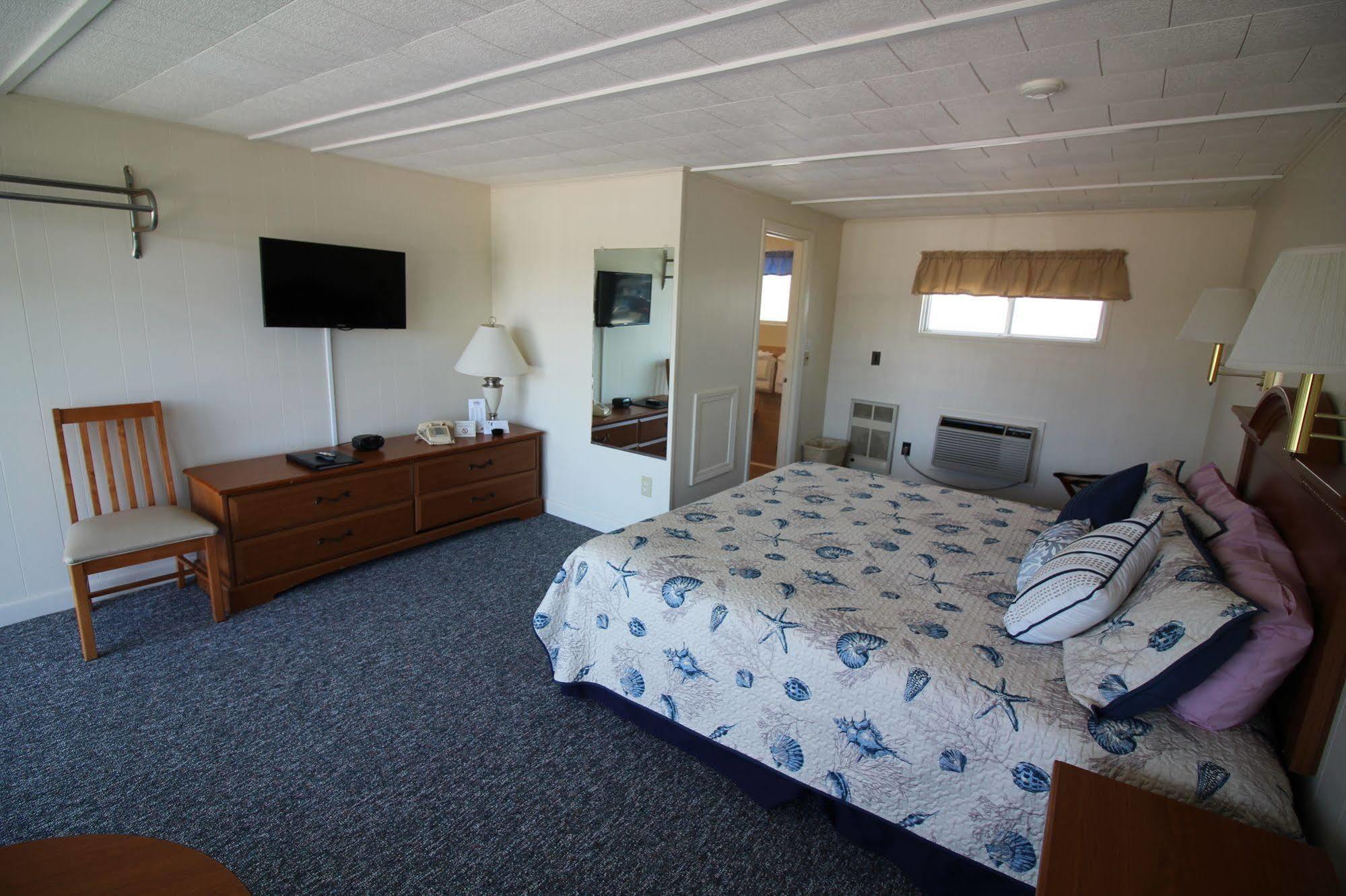 Hyannis Holiday Motel Экстерьер фото