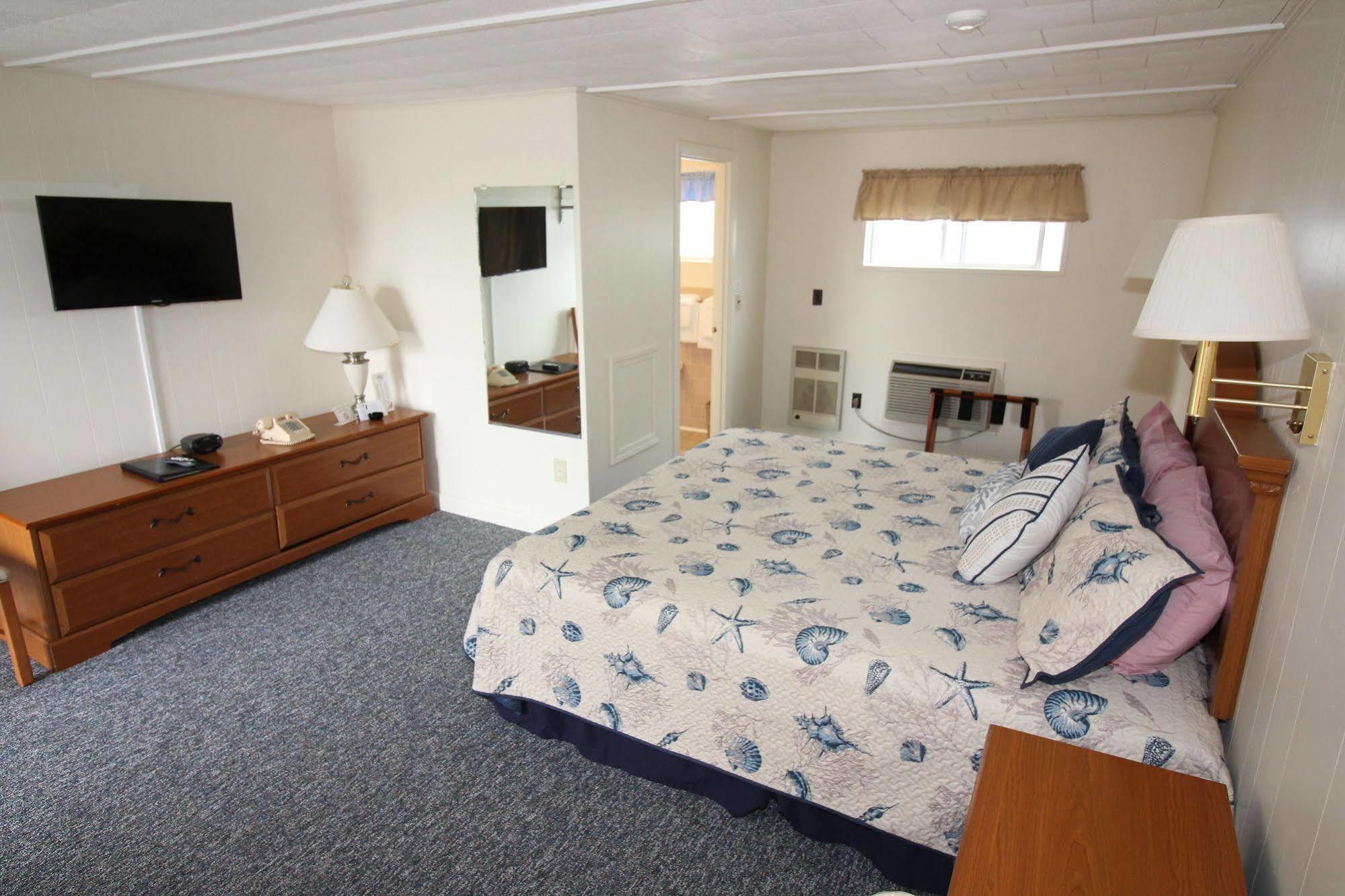 Hyannis Holiday Motel Экстерьер фото